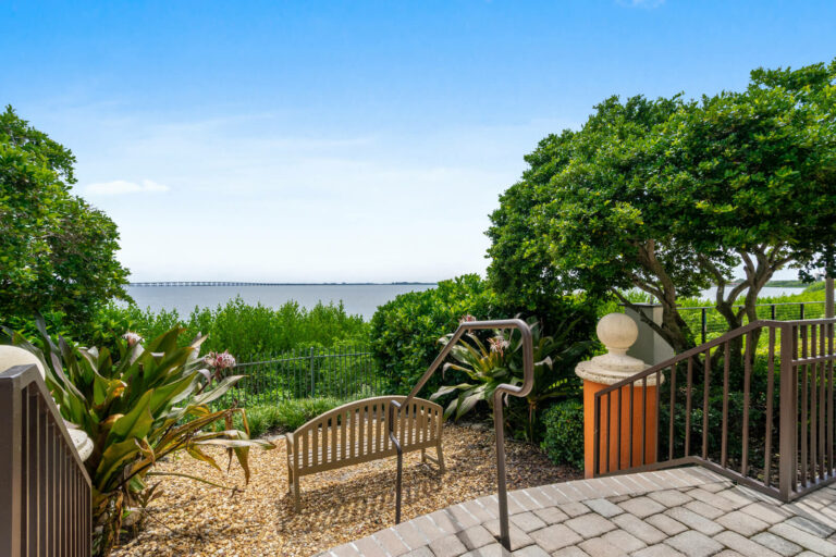 Bayside-Arbors-of-Clearwater-Apartments-bay-views-2